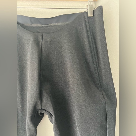 NWT SKIMS Sheer Sculpt Low Back Cropped Legging in Onyx Black Size 2X - Picture 9 of 12